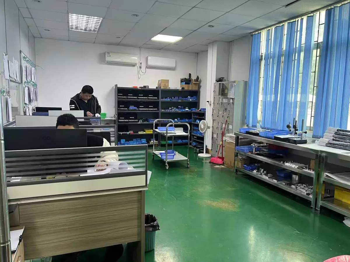 DFocus final assembly and packing preparation for prototype shipments